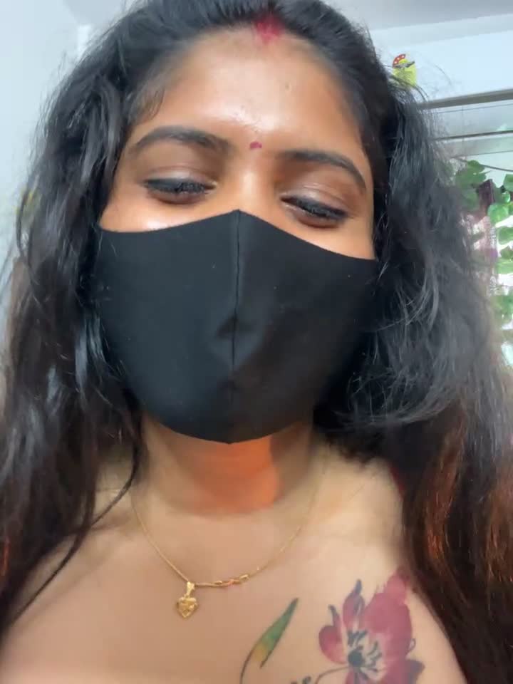 V-Hot-Sweti