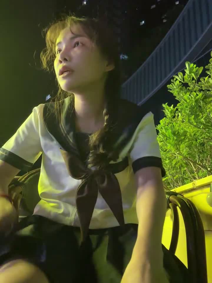 Adora188 - Stripchat webcam show • Monday, August 4, 2025 #FootFetish #Blowjob #Facial